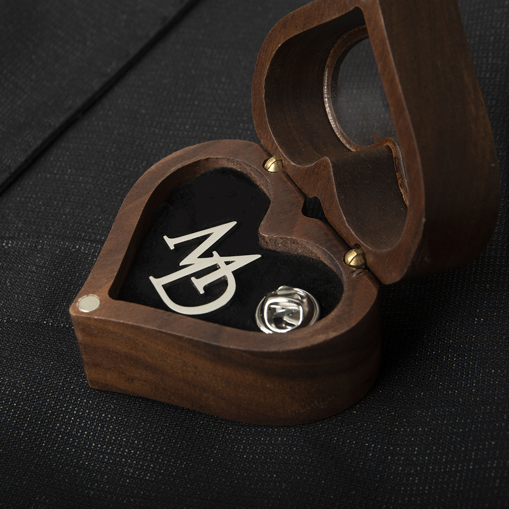 Tangula Custom Initials Brooch – Men'S Groom Bewertung und Preis
